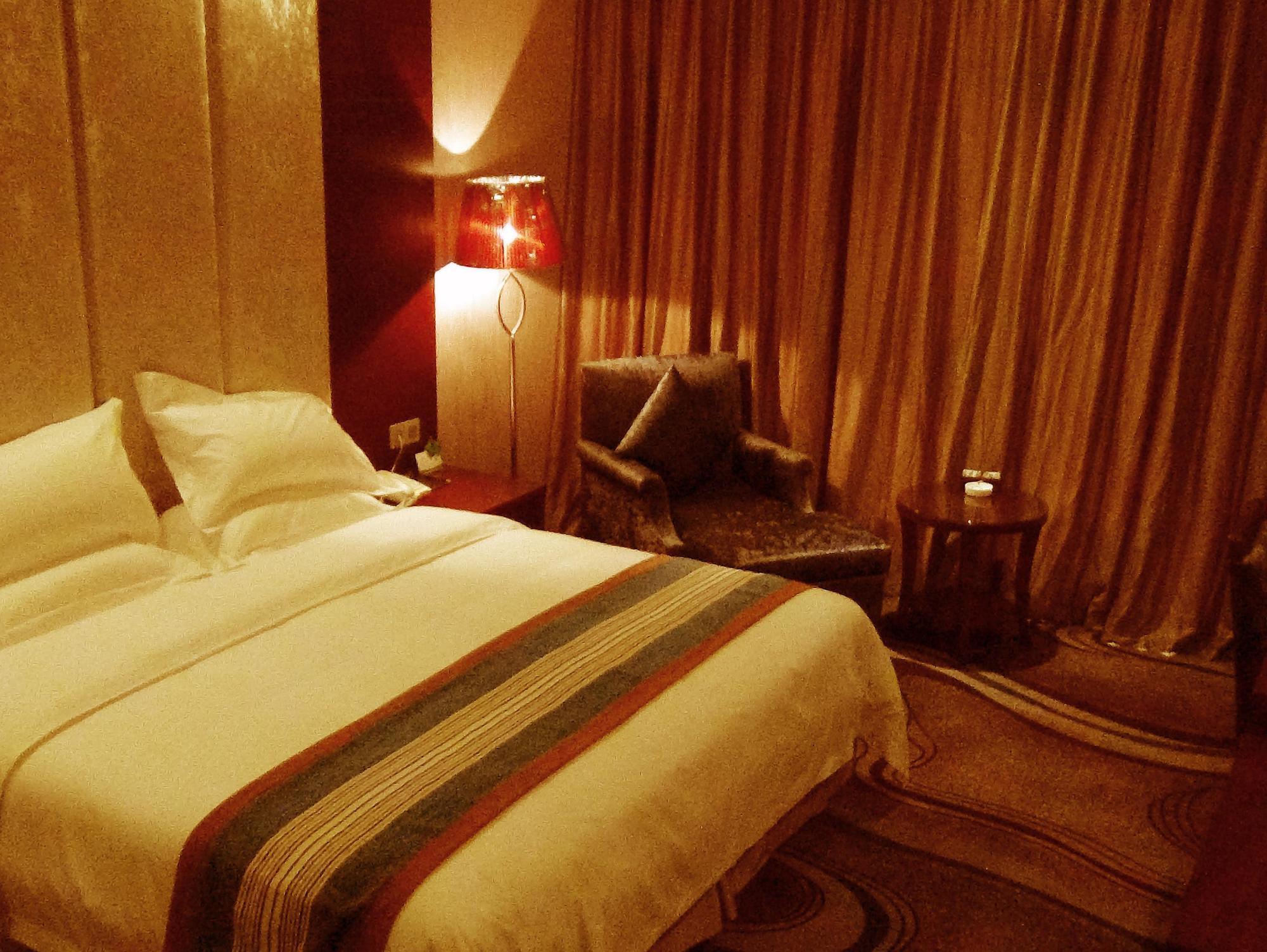 Mingcheng Times Hotel Chengdu Zewnętrze zdjęcie