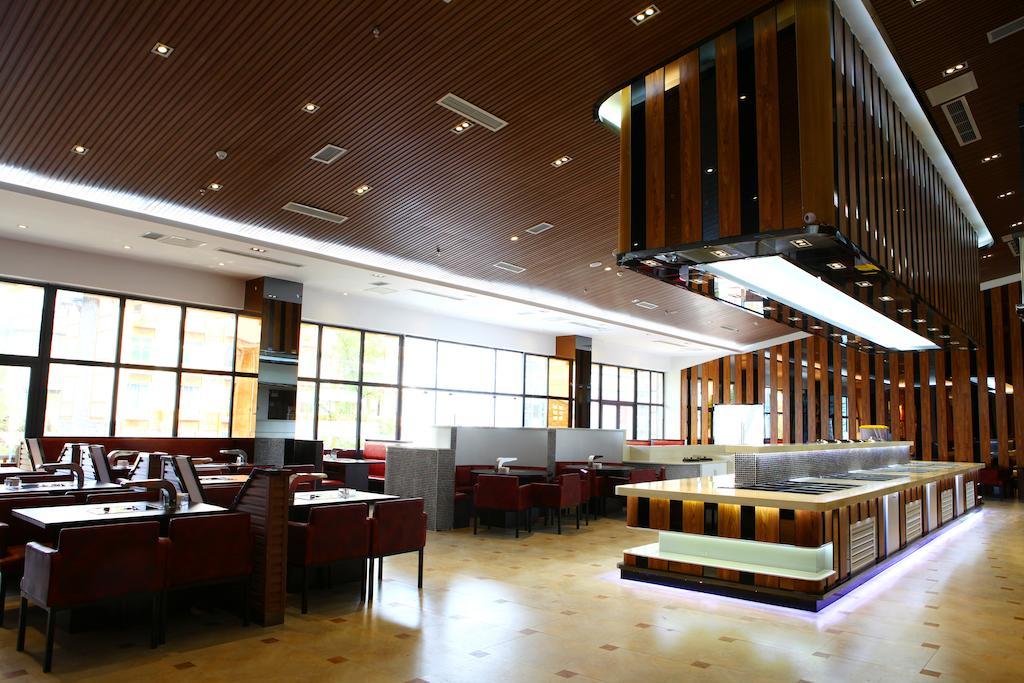 Mingcheng Times Hotel Chengdu Zewnętrze zdjęcie