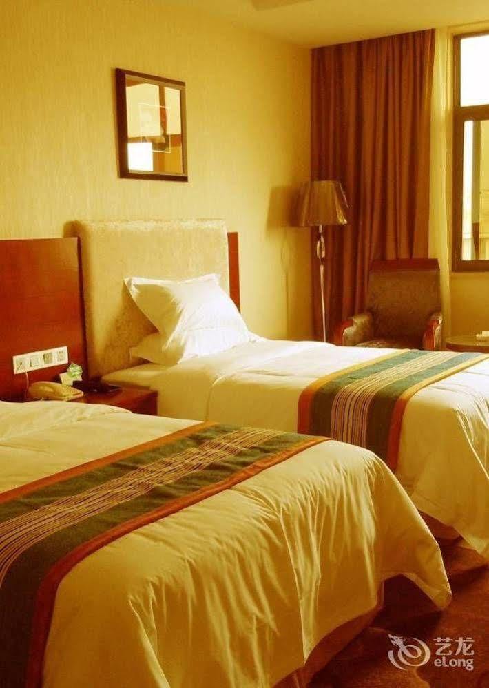 Mingcheng Times Hotel Chengdu Zewnętrze zdjęcie
