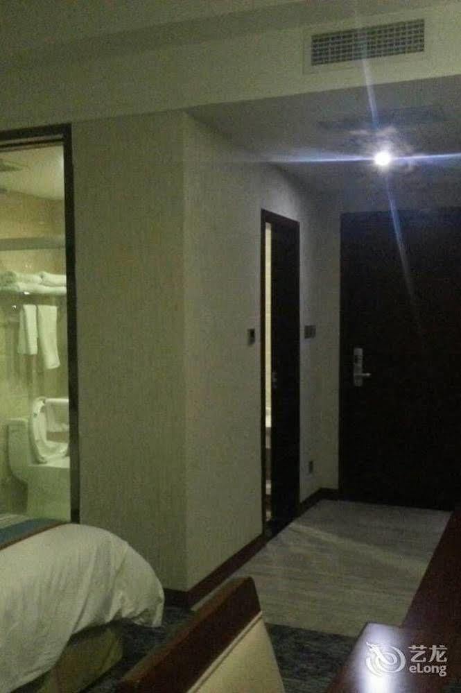 Mingcheng Times Hotel Chengdu Zewnętrze zdjęcie