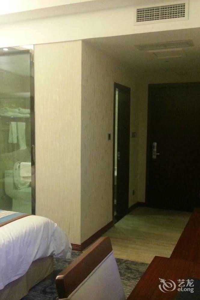 Mingcheng Times Hotel Chengdu Zewnętrze zdjęcie